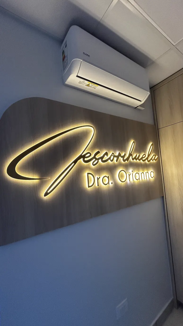 CLÍNICA ESCORIHUELA — obra 22 de 23