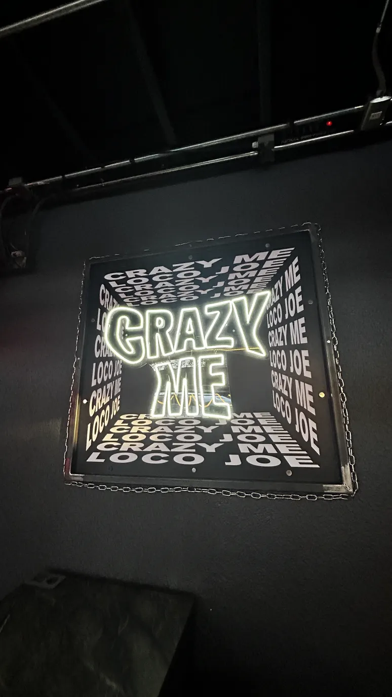 NEÓN PERSONALIZADO — obra 11 de 25